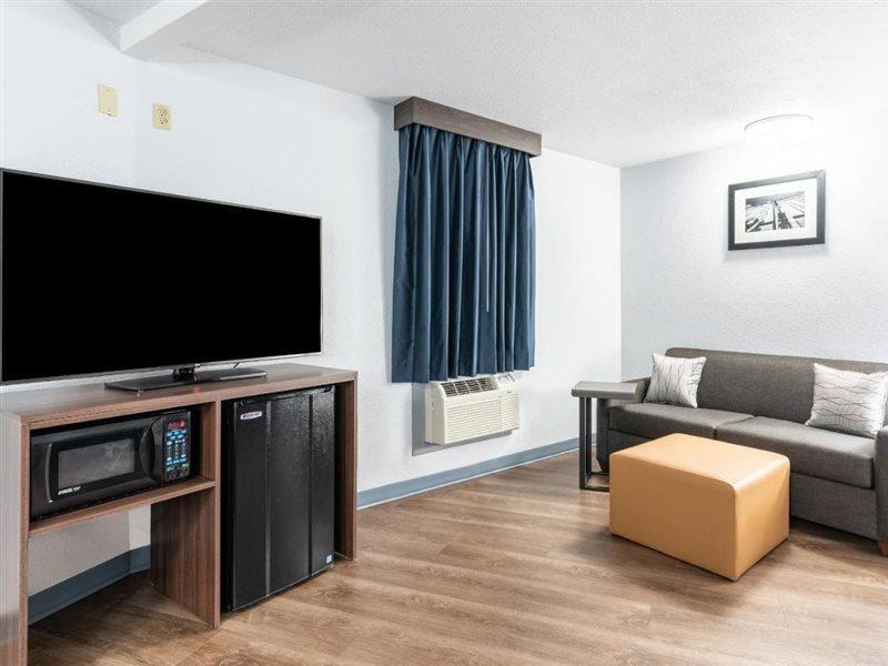 Americas Best Value Inn Searcy Exterior photo
